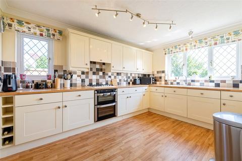 17 Tudor Close, Northam, Bideford, EX39 3QD