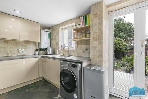 21 Brunswick Crescent, London, N11 1EE