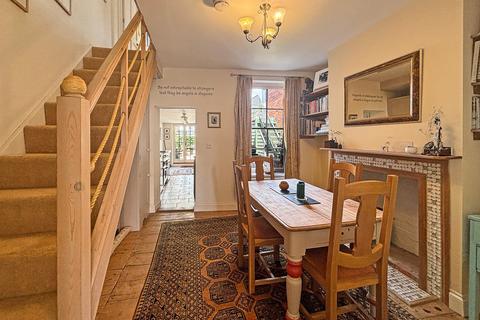 9 Anglesea Road, Wivenhoe, Colchester, CO7 9JR