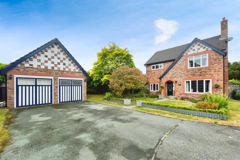 4 bedroom detached house for sale, Villa Farm, Newcastle Road, Arclid, Sandbach
