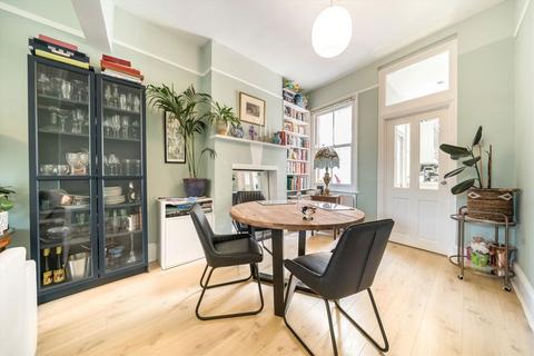 36 Terrace Road, London, E9 7ES
