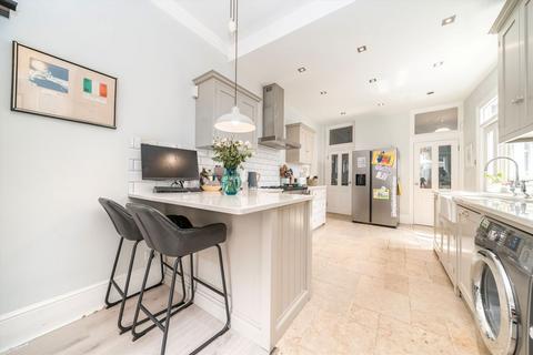 36 Terrace Road, London, E9 7ES