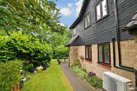 1 bedroom end of terrace house for sale, Copperfields, Laindon, Basildon, Essex