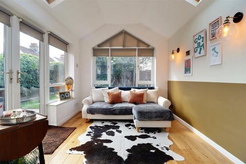 3 bedroom detached house for sale, Sidings Court, Brough