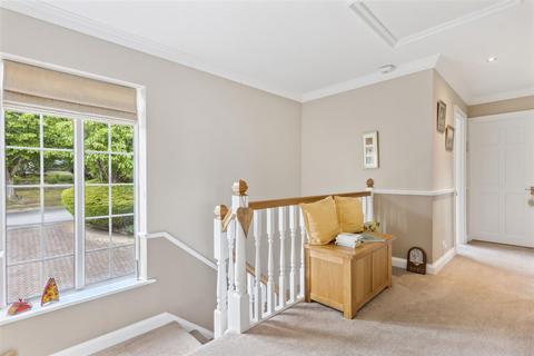 undefined, Silverthorn Drive, Hemel Hempstead, HP3