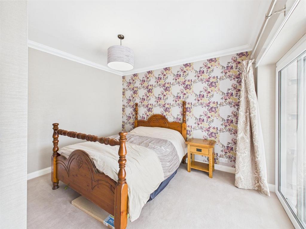 Bedroom: