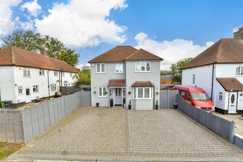 3 bedroom detached house for sale, Beechwood Villas, Redhill RH1