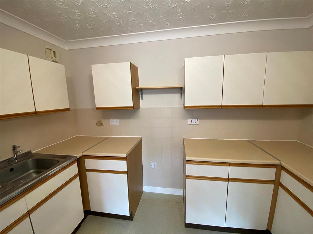 Kitchen..jpg