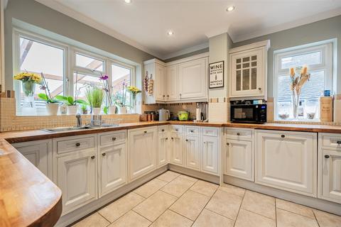 undefined, Lower Kingswood, Tadworth, Surrey