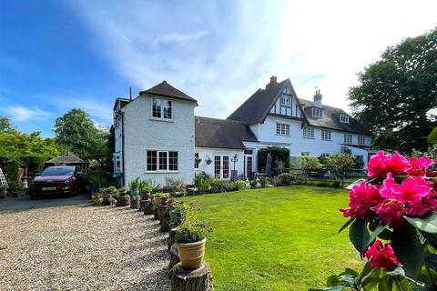 undefined, Lower Kingswood, Tadworth, Surrey