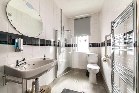 39 Abbey Road, Gravesend, DA12 1RG