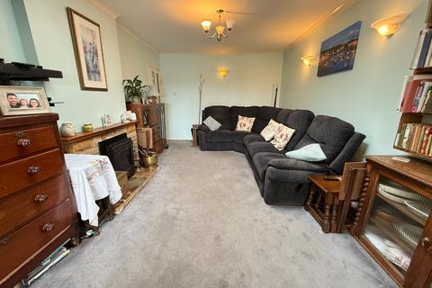 9 Chalton Heights, Chalton, Luton, LU4 9UF