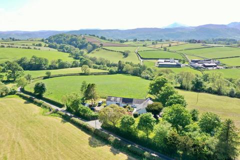 undefined, Ffordd Trwyn Swch, Llanddoged, Llanrwst