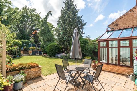 33 Belton Grove, Grantham, NG31 9HH