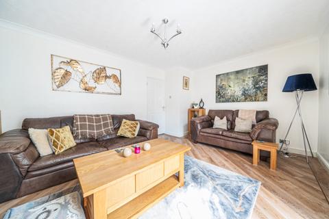33 Belton Grove, Grantham, NG31 9HH