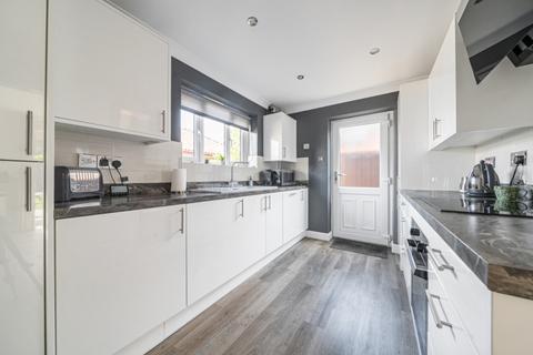 33 Belton Grove, Grantham, NG31 9HH