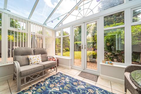 33 Belton Grove, Grantham, NG31 9HH
