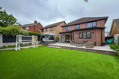5 bedroom detached house for sale, Beechwood Grove, Pencoed, Bridgend County Borough, CF35 6SU