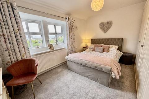30 Bogthorn, Oakworth, Keighley, BD22 7LT
