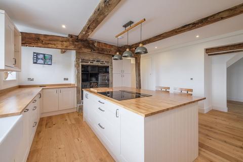 5 bedroom farm house for sale, Roper Lane, Queensbury BD13