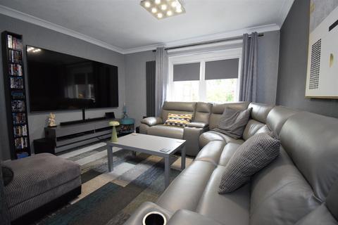 3 bedroom end of terrace house for sale, Townend Court, South Shields