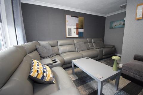 3 bedroom end of terrace house for sale, Townend Court, South Shields