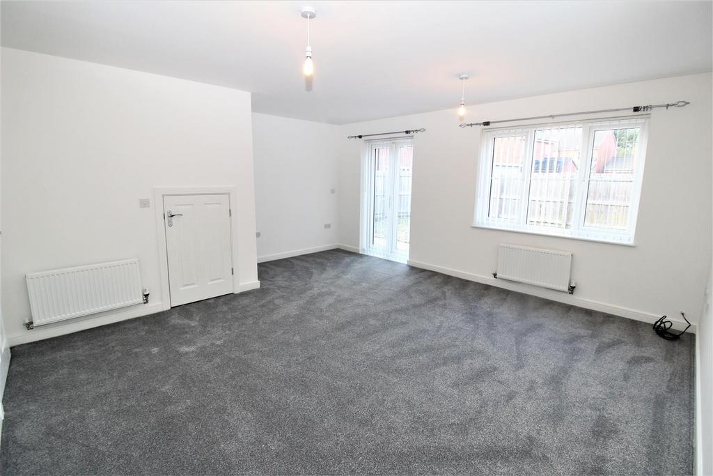 Living/Dining Room