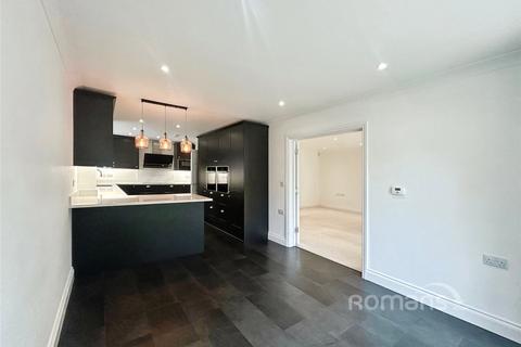 6 bedroom detached house for sale, Moorhen Court, Three Mile Cross, Reading