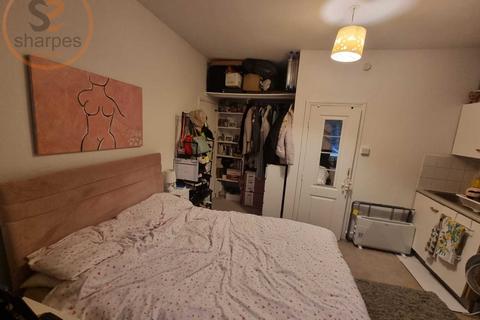 undefined, Ground floor Studio 116 Robinson Road, London