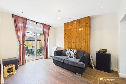 3 bedroom end of terrace house for sale, Holden Avenue, London NW9