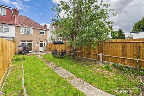 3 bedroom end of terrace house for sale, Holden Avenue, London NW9