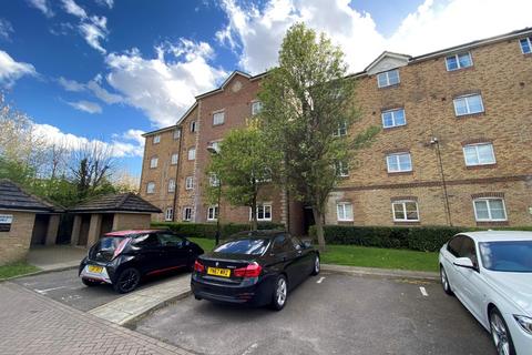 12 Harrisons Wharf, Purfleet, RM19 1QW