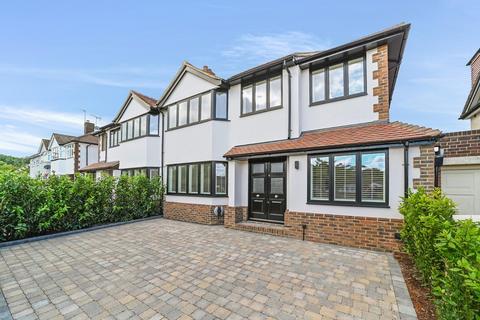 10 Baldocks Road, Theydon Bois, Epping, CM16 7EB