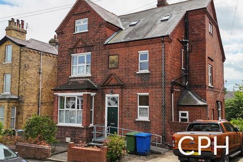 8 bedroom house for sale, Westbourne Park, Scarborough