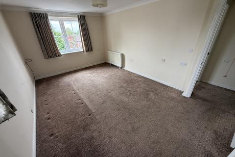 1 bedroom flat for sale, Prices Lane, Reigate RH2