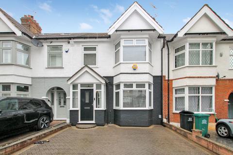 31 Cavenham Gardens, Hornchurch, RM11 2AU