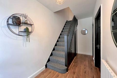 31 Cavenham Gardens, Hornchurch, RM11 2AU