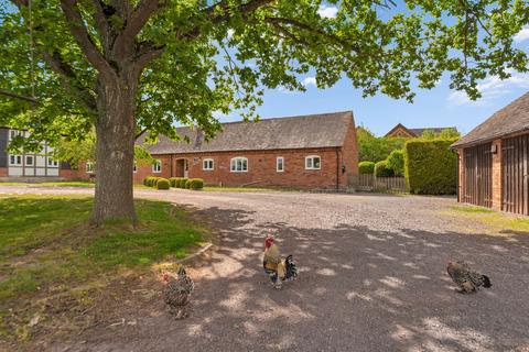 3 bedroom barn for sale, Woodmancote, Defford, WR8