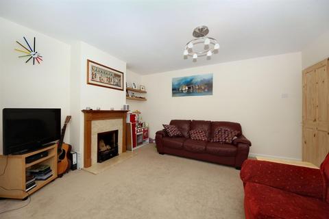 5 Maple Grove, London, W5 4LA