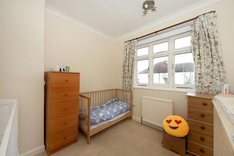 5 Maple Grove, London, W5 4LA