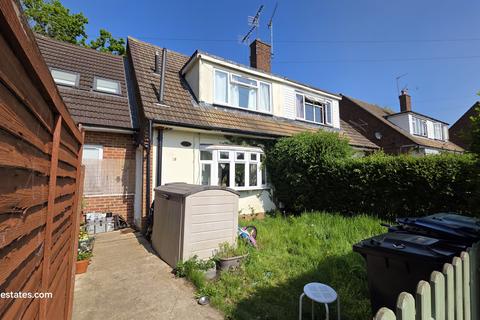 3 bedroom end of terrace house for sale, Farm Close, High Barnet, EN5