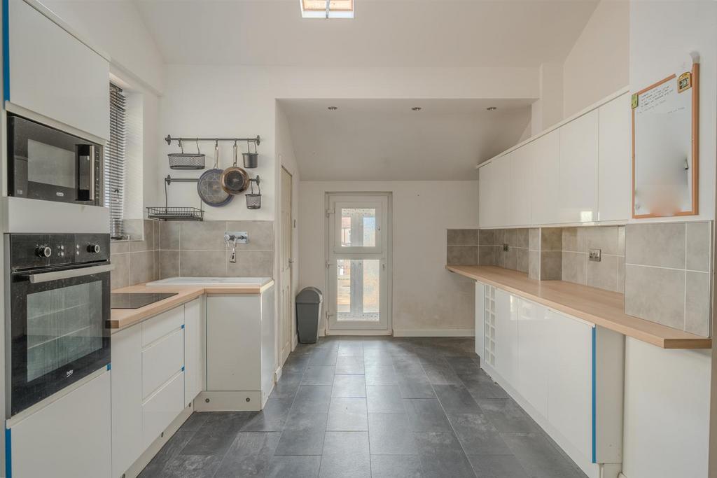 26 Sunnybank Rd-21.jpg