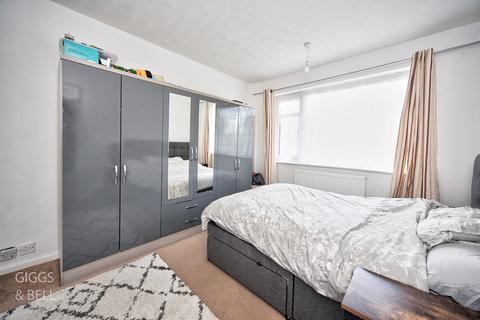 35 Fair Oak Drive, Luton, LU2 7TQ