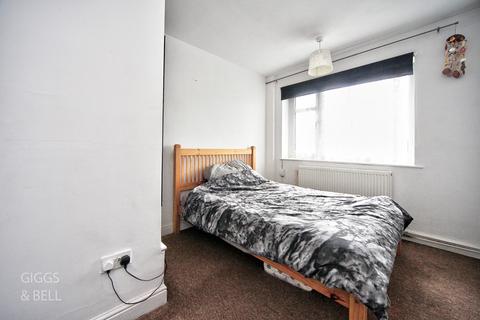35 Fair Oak Drive, Luton, LU2 7TQ