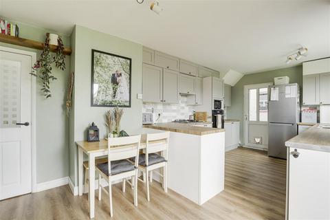 3 bedroom semi-detached house for sale, Tamworth Grove, Clifton NG11