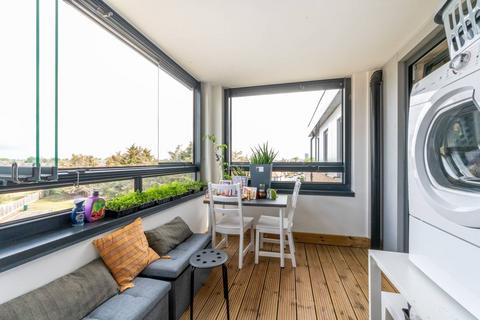 undefined, Staines Road, Hounslow, HOUNSLOW, TW4