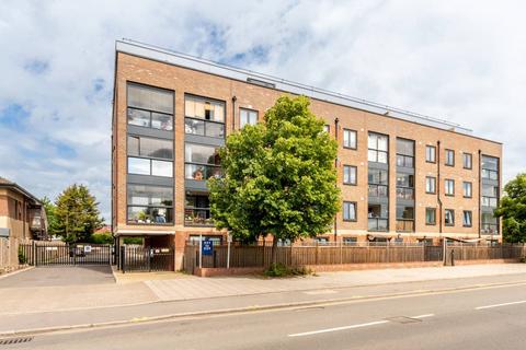undefined, Staines Road, Hounslow, HOUNSLOW, TW4