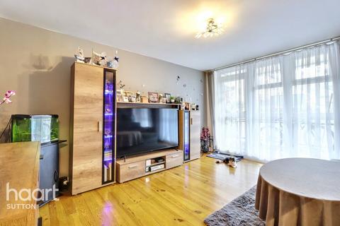 2 bedroom maisonette for sale, Hulverston Close, Sutton