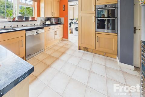 undefined, Southwold Spur, Langley, Berkshire, SL3