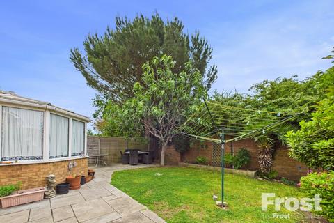 undefined, Southwold Spur, Langley, Berkshire, SL3